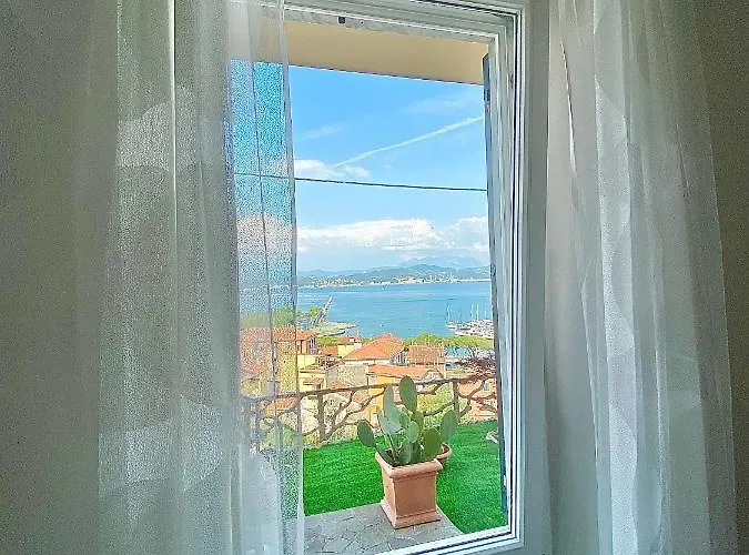 Apartment La Finestra Sul Mare La Spezia